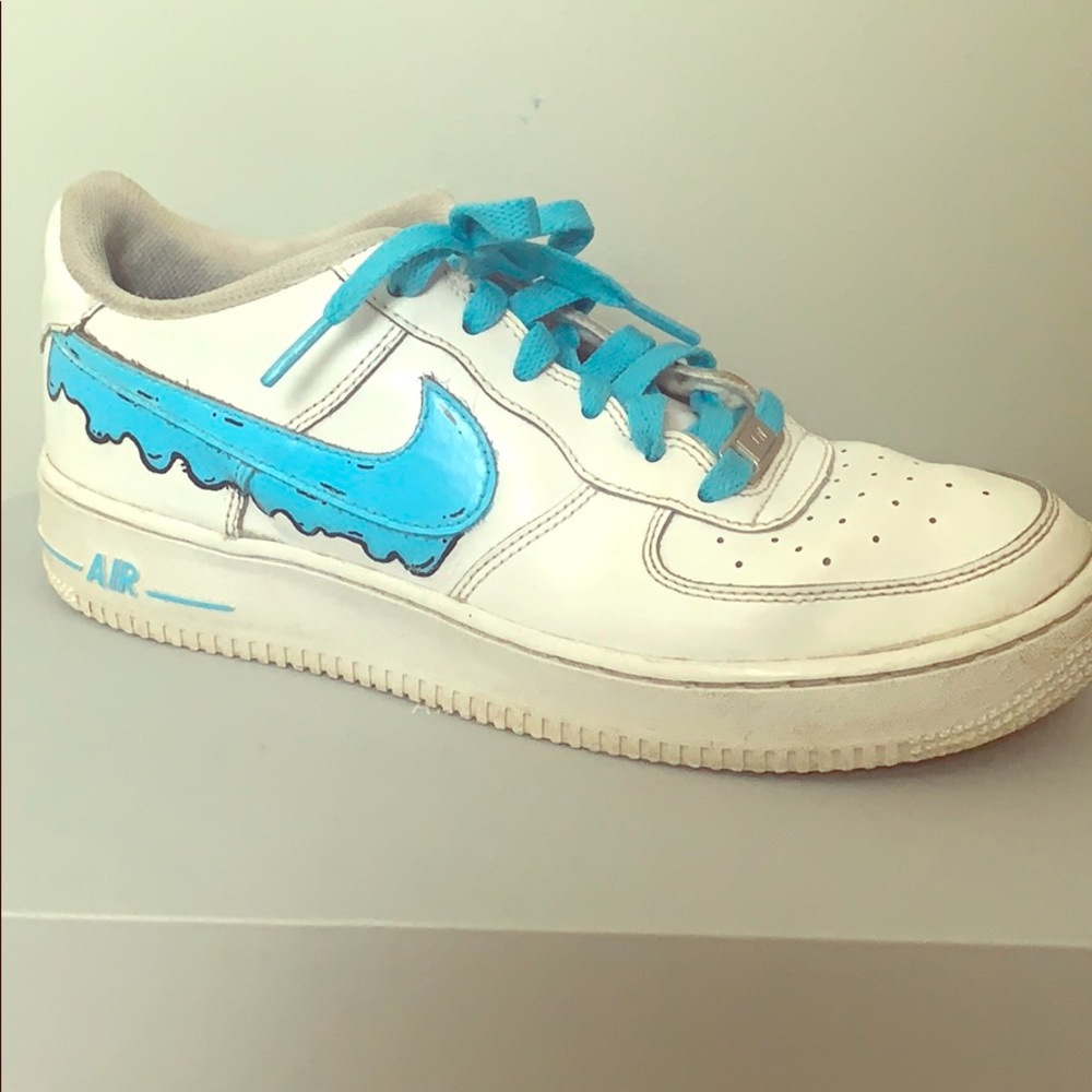 Shoe